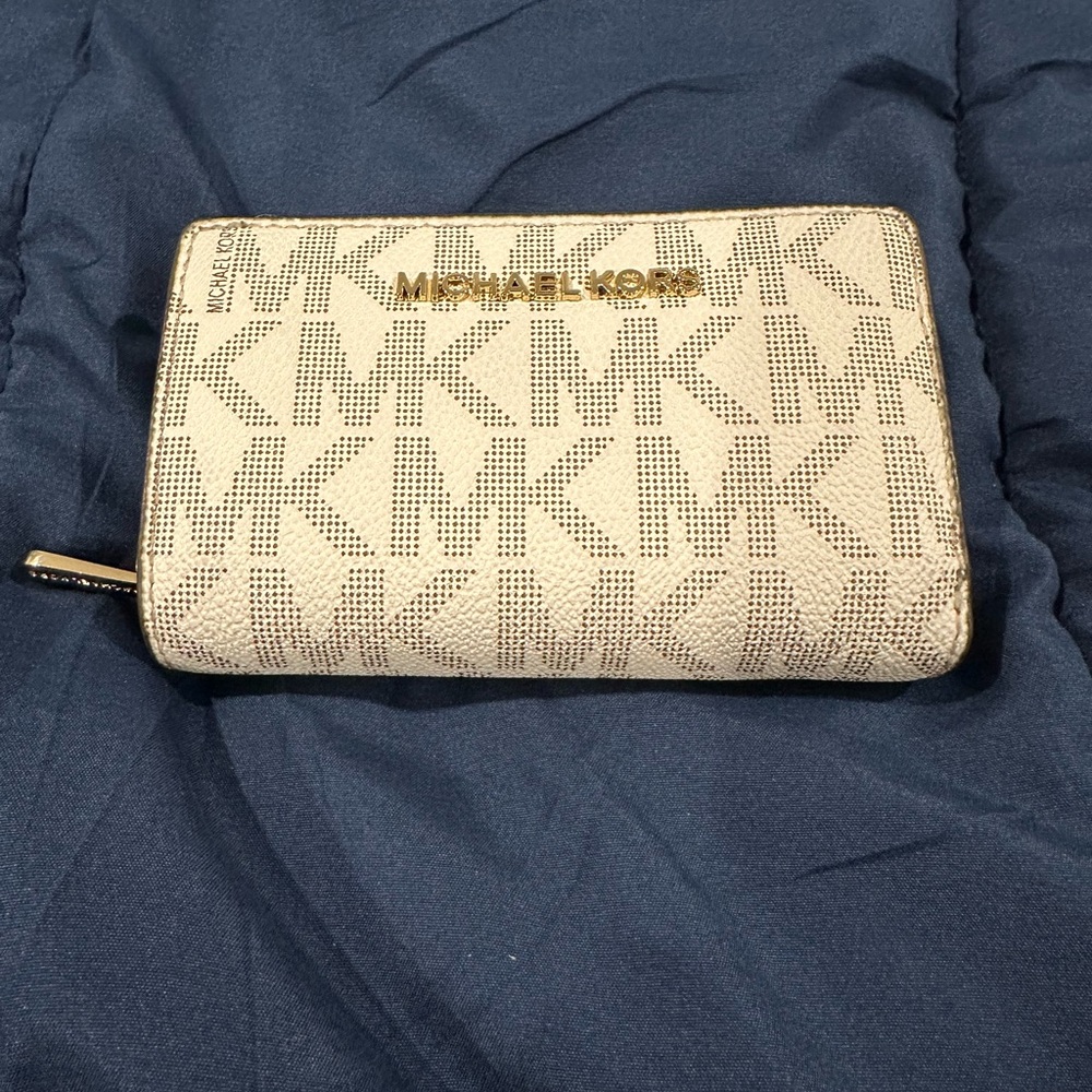Michael Kors Beige Monogram Wallet